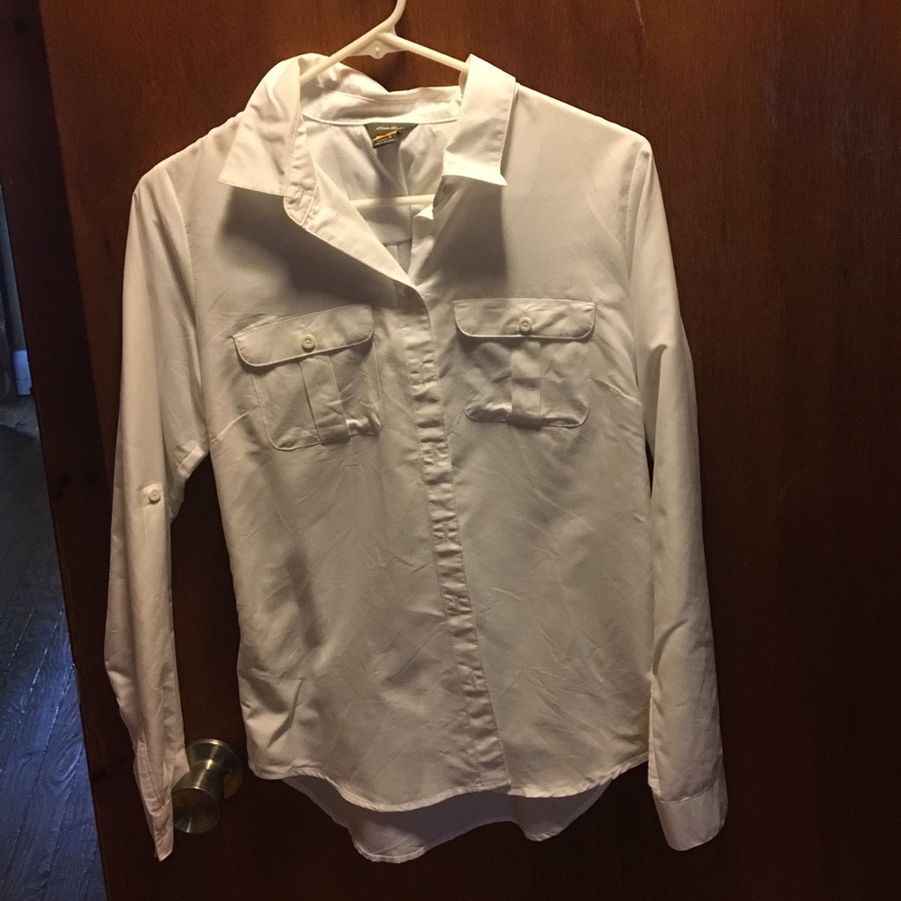 NWOT Eddie Bauer women’s button down shirt